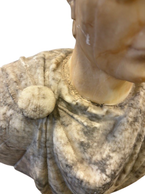 Busto in marmi diversi con basetta in porfido (non coeva )-photo-1
