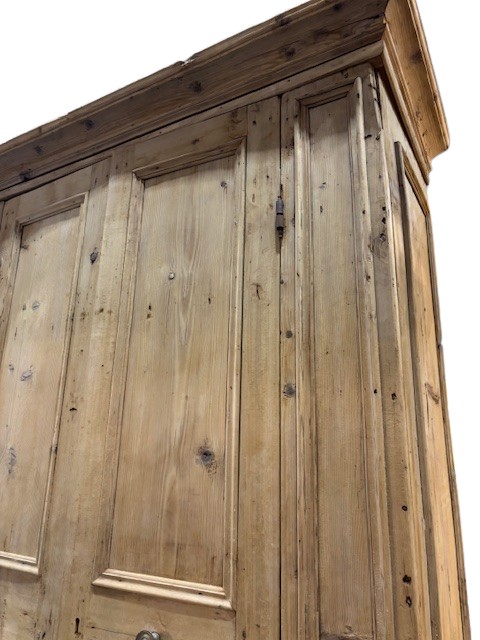 Grande armadio in abete-photo-4