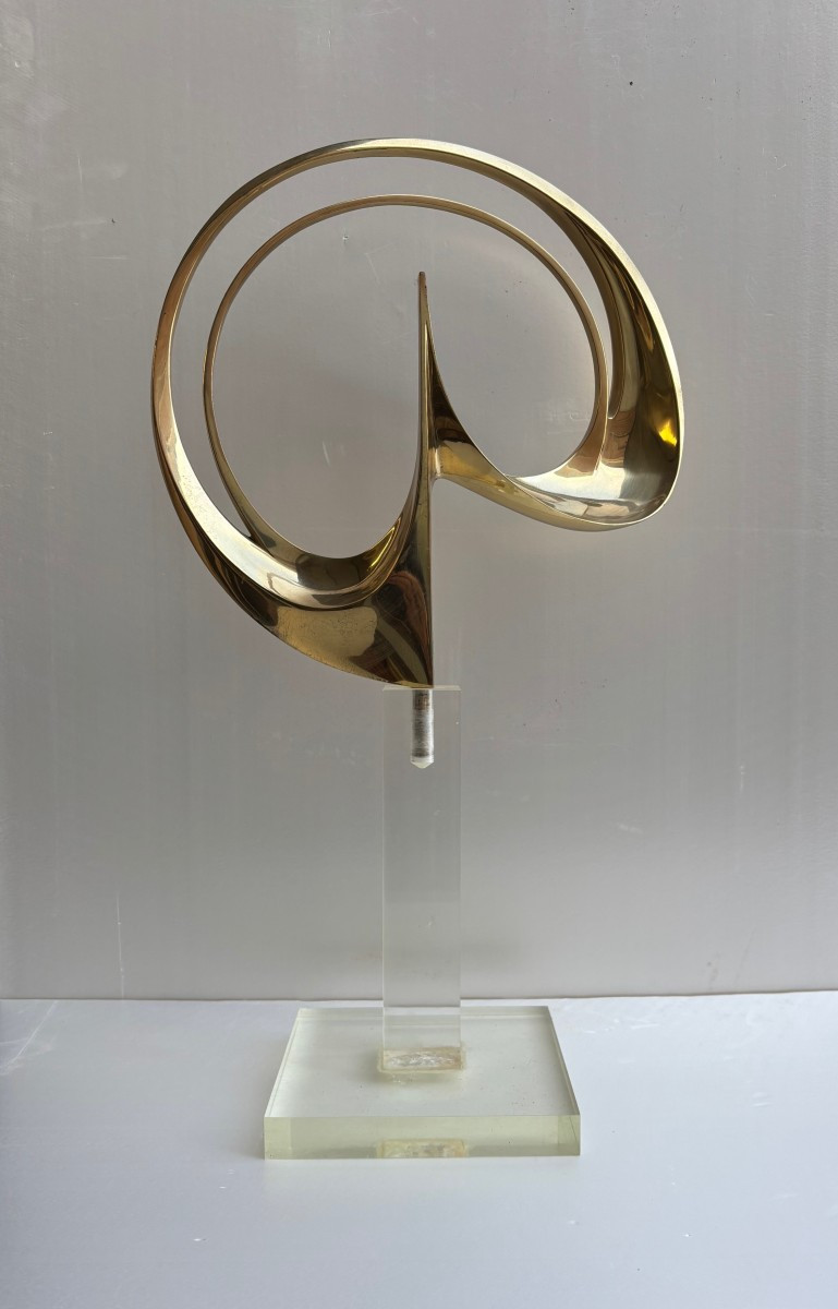 Scultura in bronzo dorato su base in plexiglass firmata e datata "Carmelo Cappello '74"-photo-4