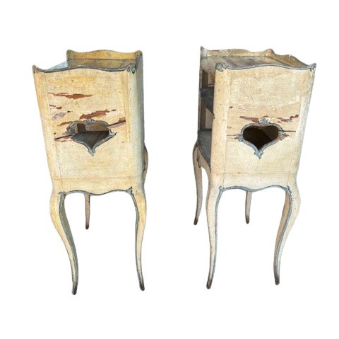 Coppia di mobiletti da centro laccati genovesi con coperchi dipinti a finto marmo-photo-4