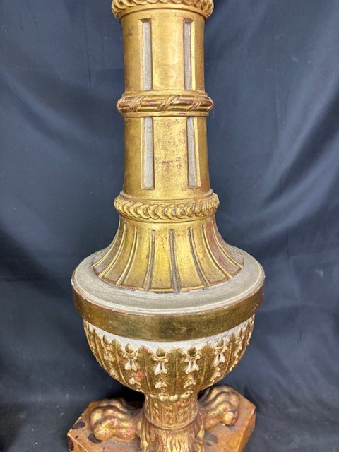 Coppia di gueridons in legno laccato e dorato-photo-4