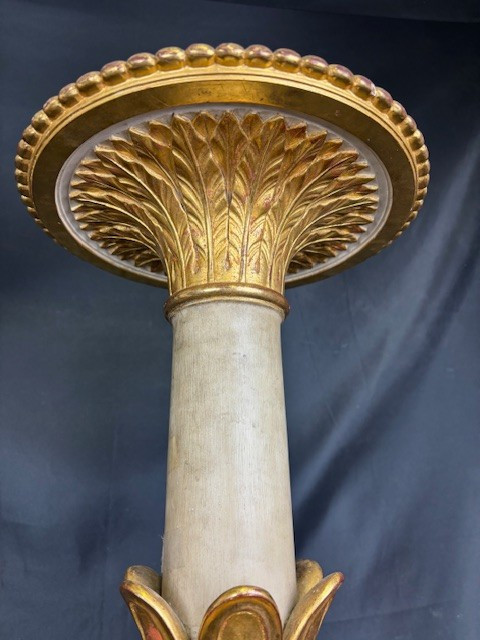 Coppia di gueridons in legno laccato e dorato-photo-3