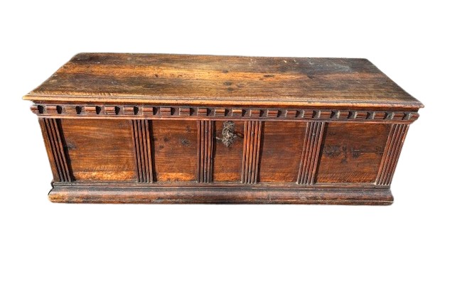 Cassone piemontese in noce (restauri)-photo-2