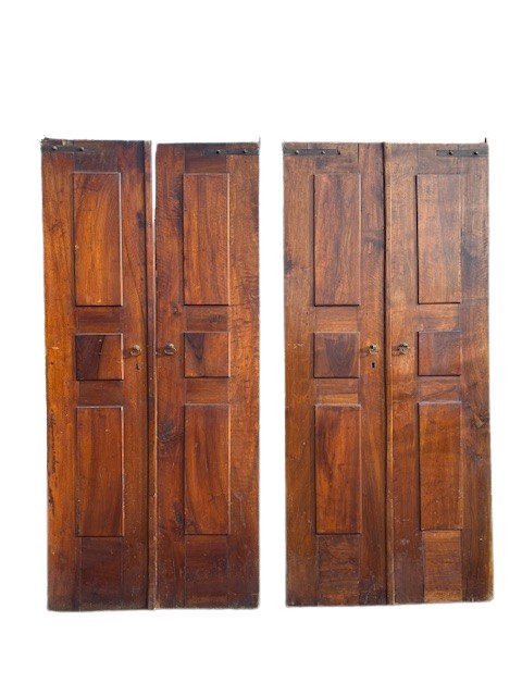 Coppia di porte in noce di provenienza lombarda-photo-2