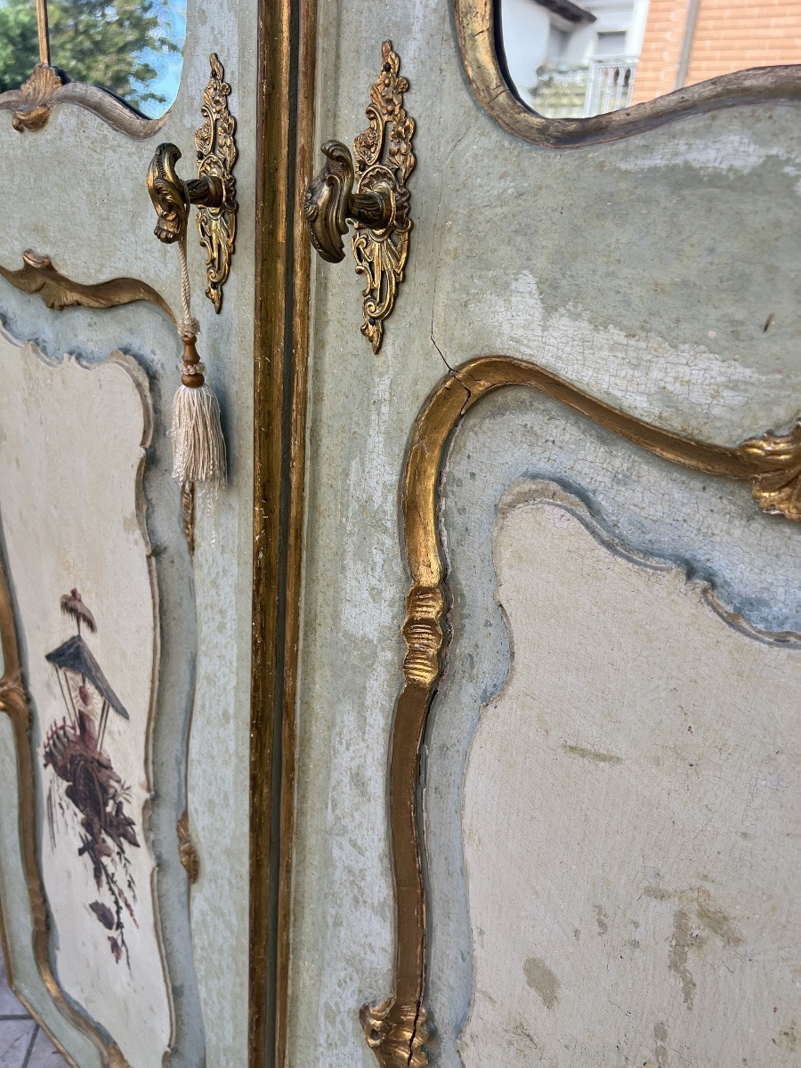 Coppia di porte doppie in legno dipinto e parzialmente dorato di area veneziana-photo-8