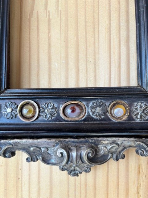 Cornice in legno ebanizzato con inserti in pietre dure-photo-4