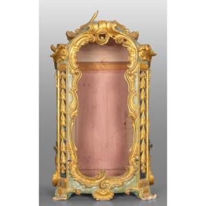 Vetrina in legno laccato e dorato