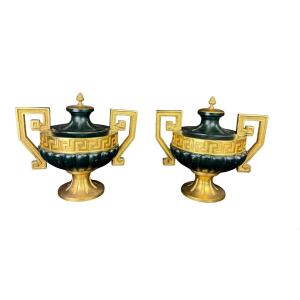 coppia di vasi in bronzo dorato al mercurio e bruniti