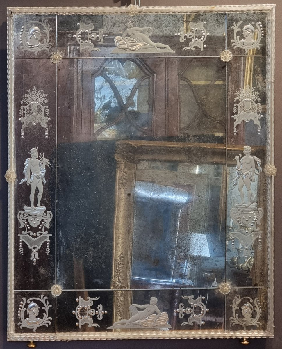 Specchiera veneziana d’inizio Novecento con vetri incisi e molati a mano-photo-1