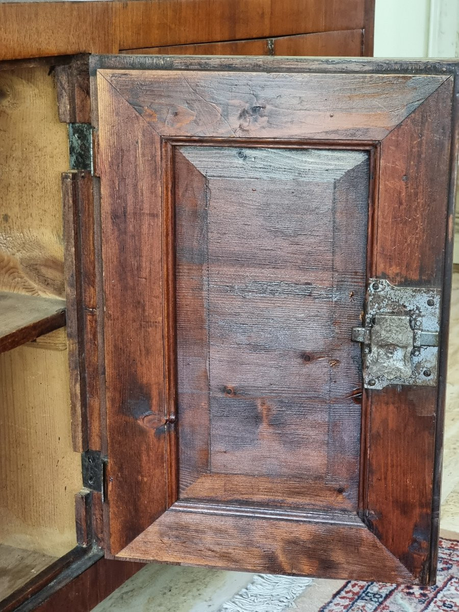 Coppia di credenze librerie a due corpi in noce intagliato – Veneto, primi decenni del XIX seco-photo-3