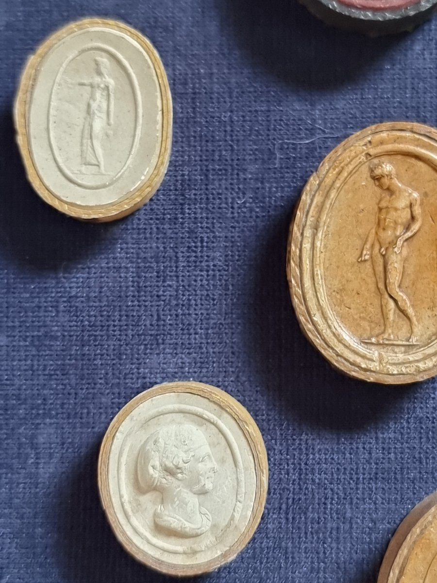Cornice ovale con impronte in scagliola – fine XVIII / inizi XIX secolo-photo-3