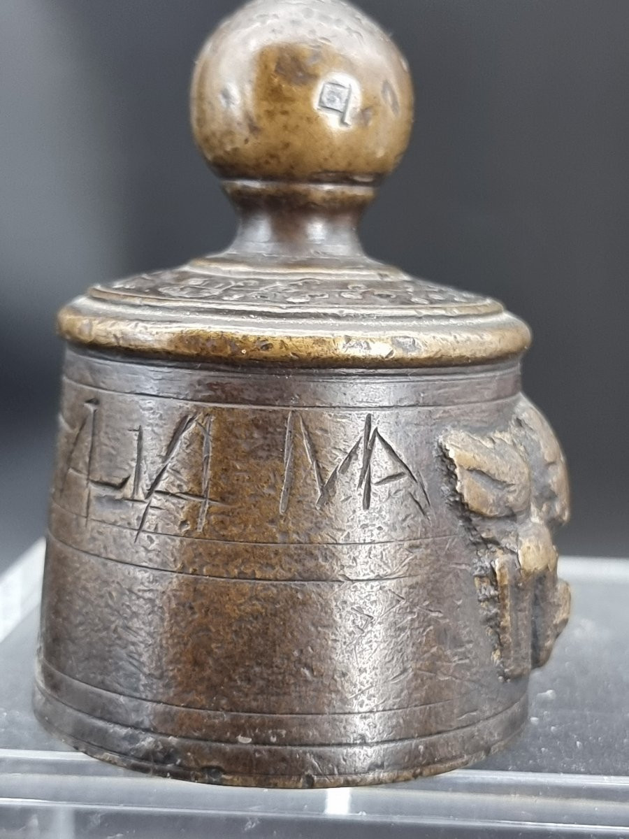 Peso da bilancia veneziano in bronzo con leone marciano – “Quarto di Calvea”-photo-3