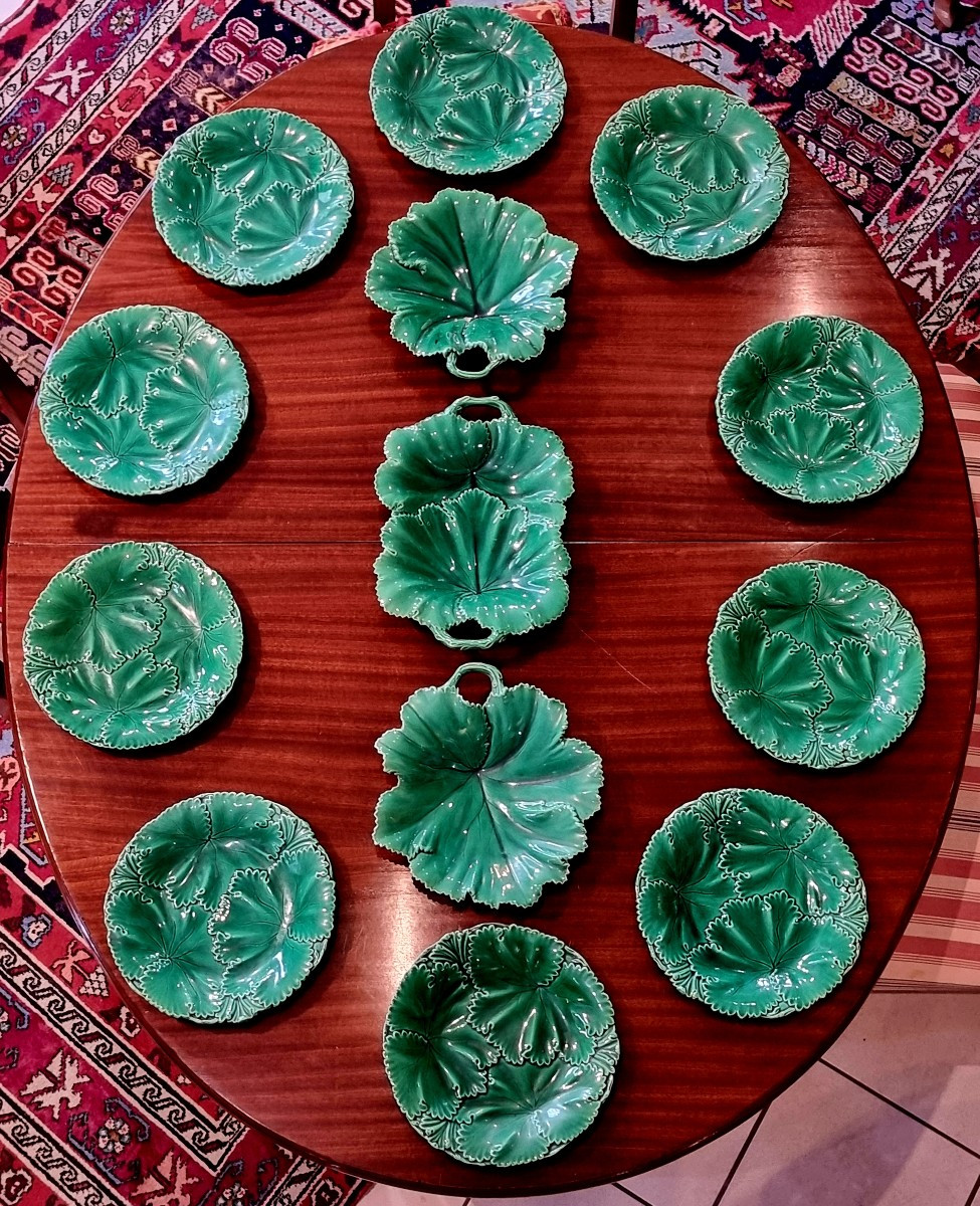 Servizio di piatti in maiolica verde Copeland & Garrett, Inghilterra, XIX secolo
