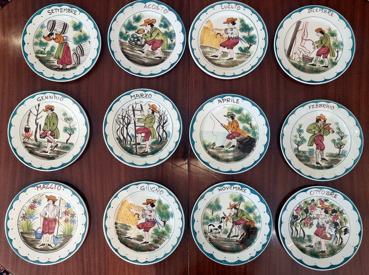 Serie “I 12 mesi”, piatti popolari veneti – Nove (Tasca), ca. 1945–1965, diametro 22 cm