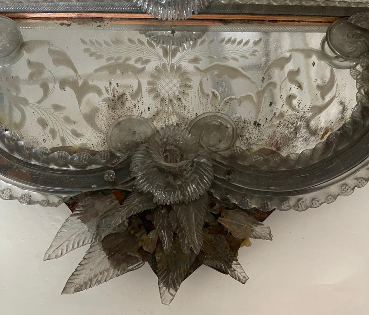 Specchiera veneziana in vetro inciso con fiori applicati, fine XIX – inizi XX secolo-photo-4