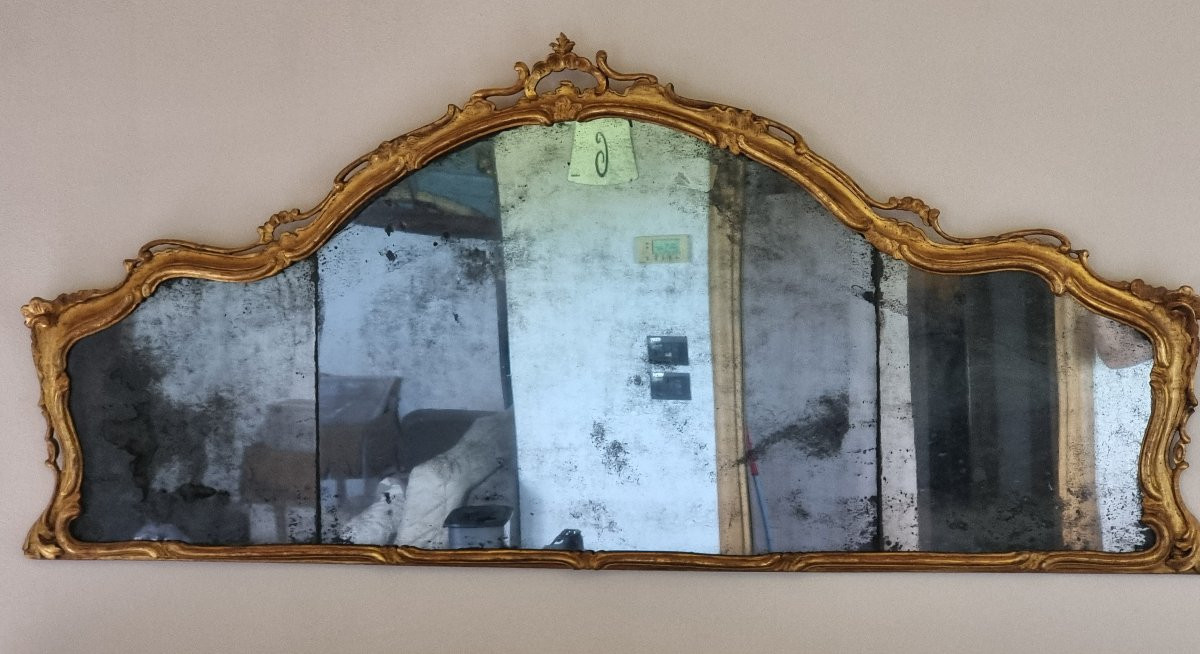 Specchiera veneziana da caminiera, XVIII secolo, intagliata e dorata a foglia d’oro-photo-4