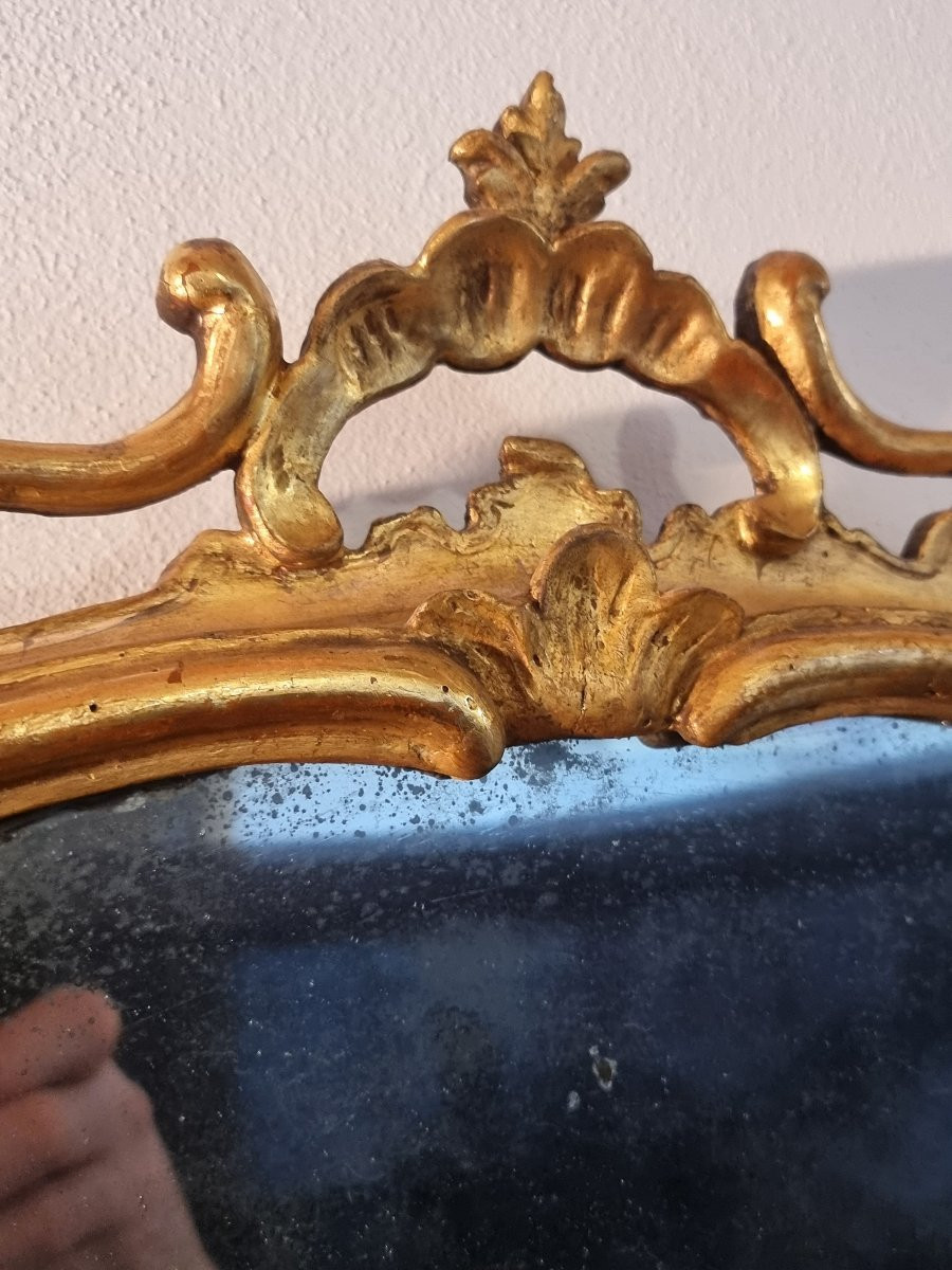Specchiera veneziana da caminiera, XVIII secolo, intagliata e dorata a foglia d’oro-photo-1