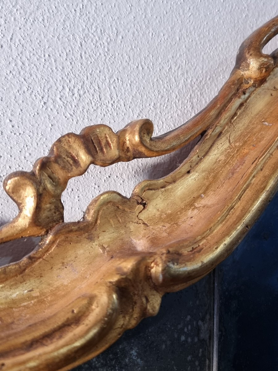 Specchiera veneziana da caminiera, XVIII secolo, intagliata e dorata a foglia d’oro-photo-2