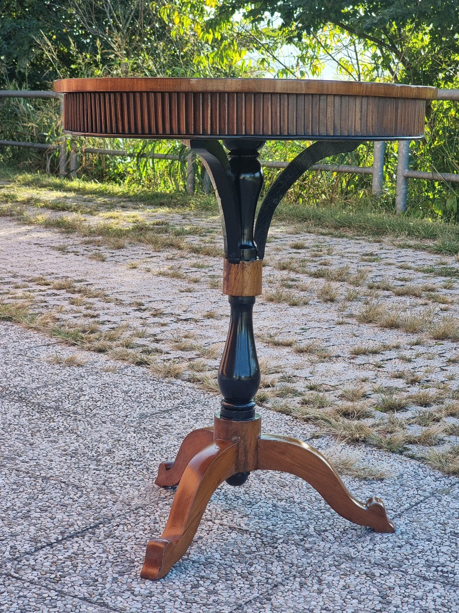 Tavolino Carlo X in ciliegio con intarsio floreale – Veneto, 1830 ca.-photo-7