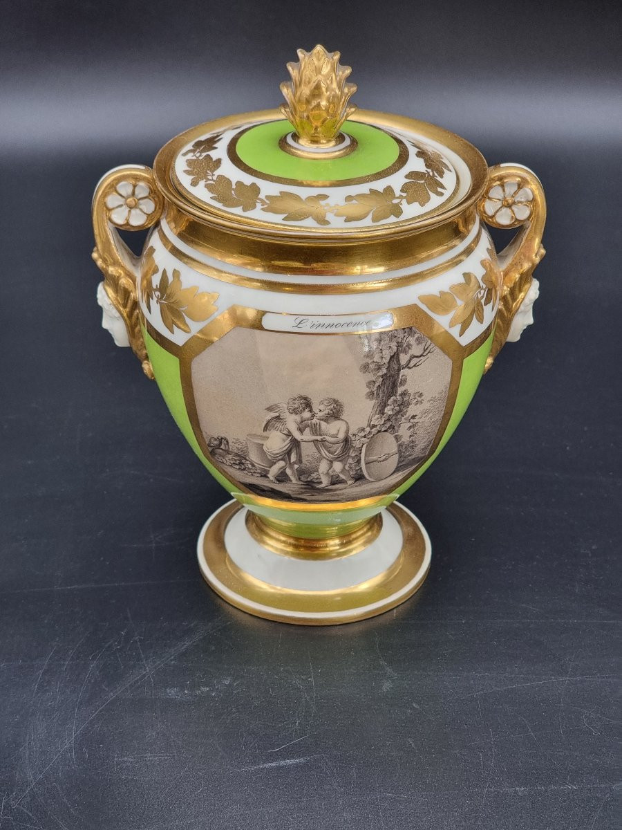 Coppa in porcellana con coperchio,  prima metà XIX secolo-photo-2