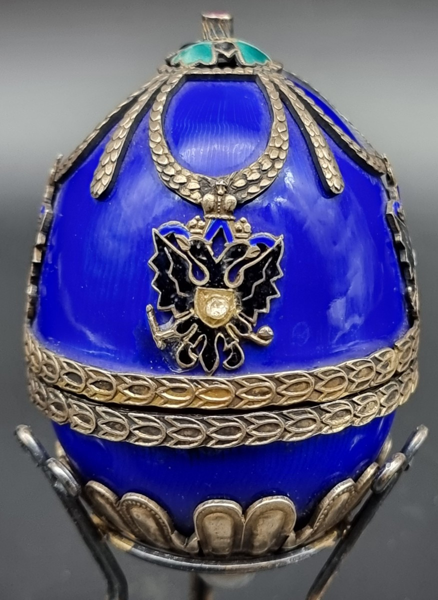 Uovo smaltato in argento, Russia imperiale, ca. 1870–1890