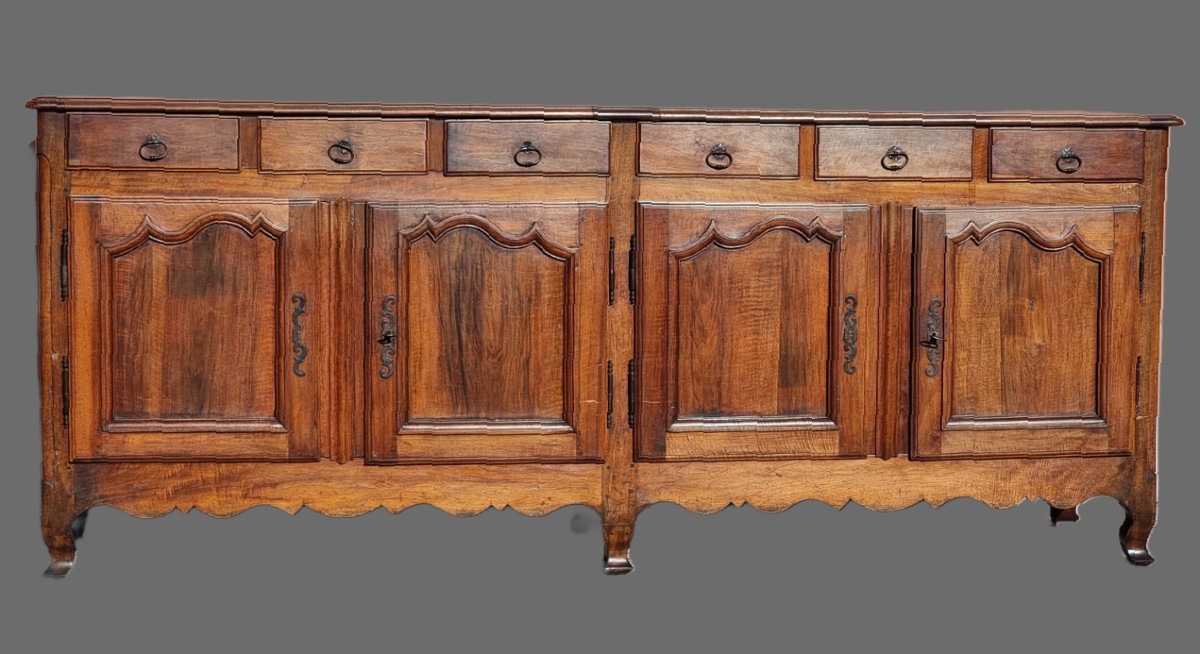 Grande credenza provenzale in noce, seconda metà del XVIII secolo