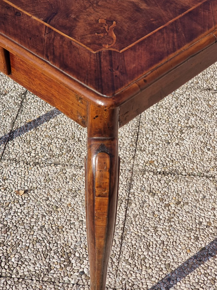 Tavolino in noce intarsiato, area veneta o emiliana, XVIII secolo-photo-6