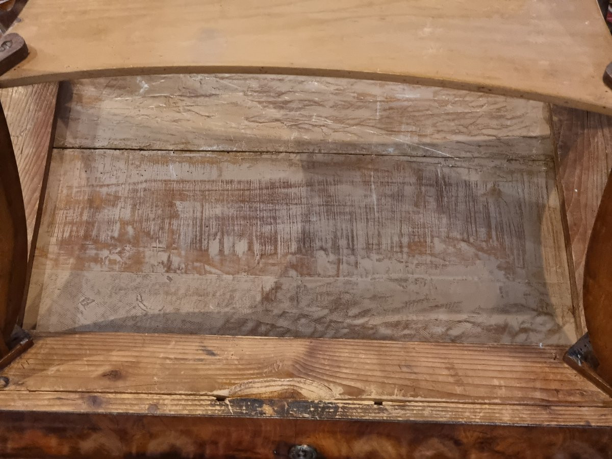 Tavolino veneto Impero in ciliegio e acero con decorazioni a china-photo-1