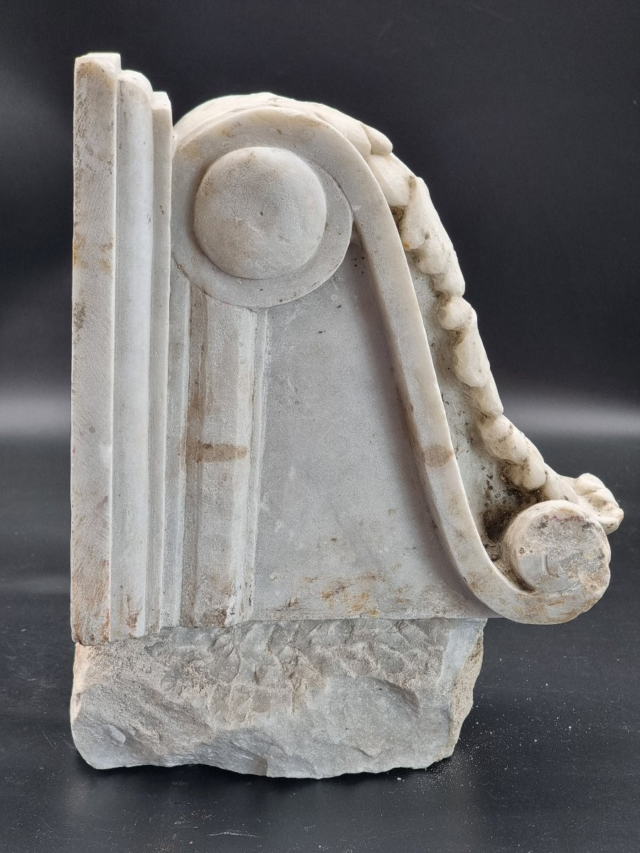 Mensola architettonica in marmo bianco scolpito Italia, XVI–XVII secolo-photo-3