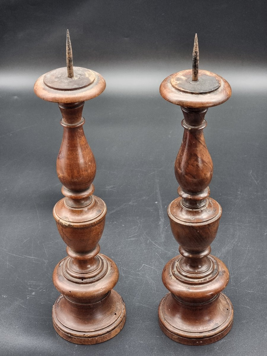 Coppia di candelieri in legno di noce tornito, Italia, XVII secolo-photo-4