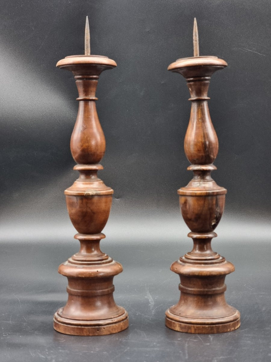Coppia di candelieri in legno di noce tornito, Italia, XVII secolo-photo-5