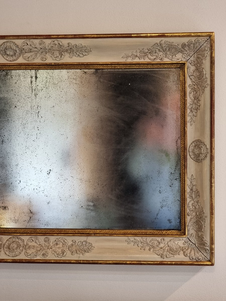 Specchiera Impero francese laccata e dorata con fregi in pastiglia, inizi XIX secolo-photo-4