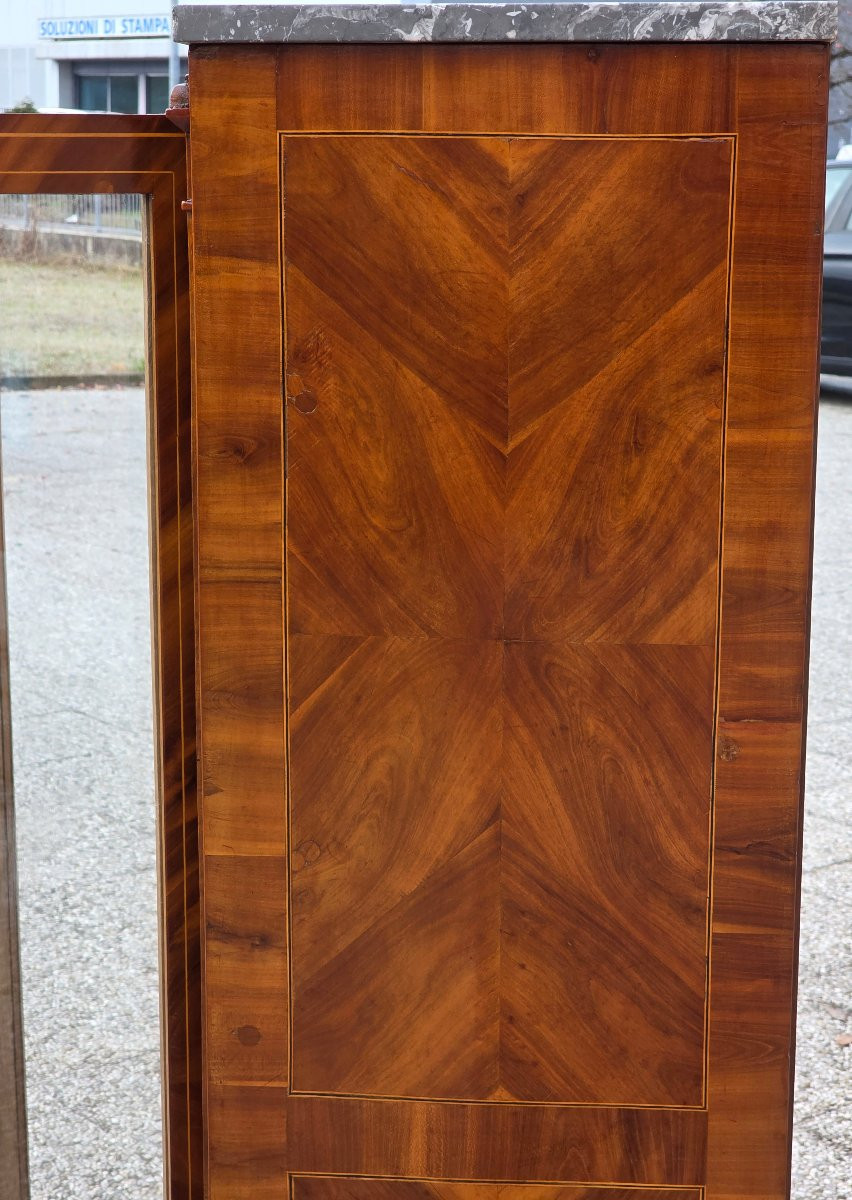 Vetrina francese in stile Luigi XVI, periodo Napoleone III, noce filettato, piano in marmo-photo-3