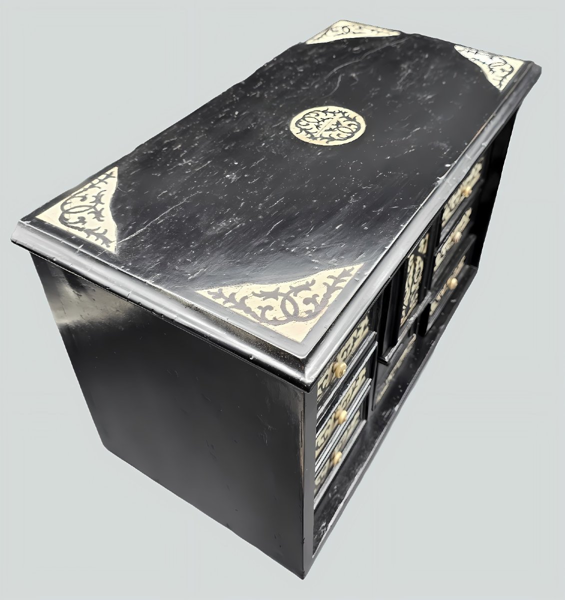 Stipetto in legno e osso intarsiato – Italia meridionale, XVII–XVIII secolo-photo-2