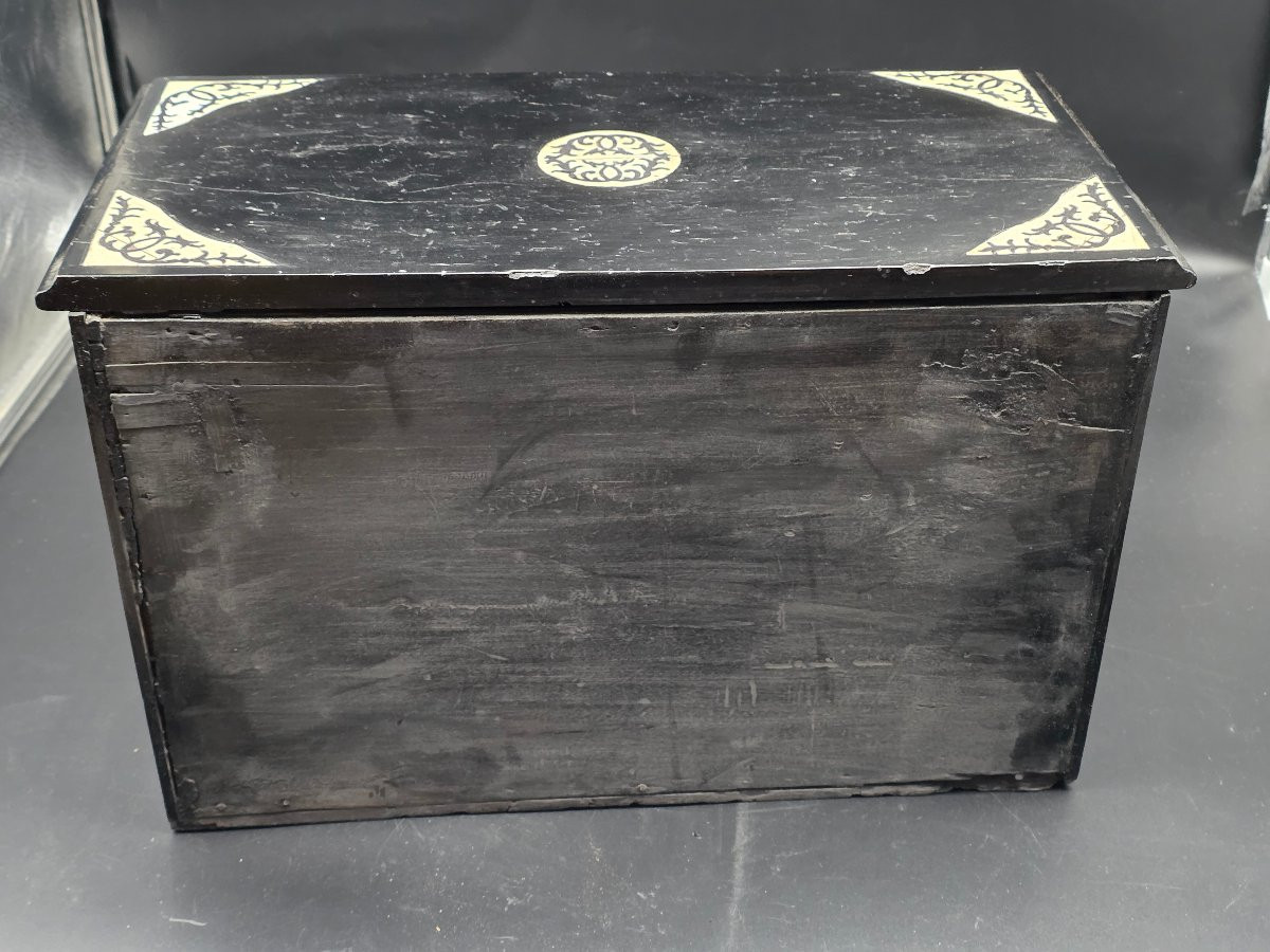 Stipetto in legno e osso intarsiato – Italia meridionale, XVII–XVIII secolo-photo-3