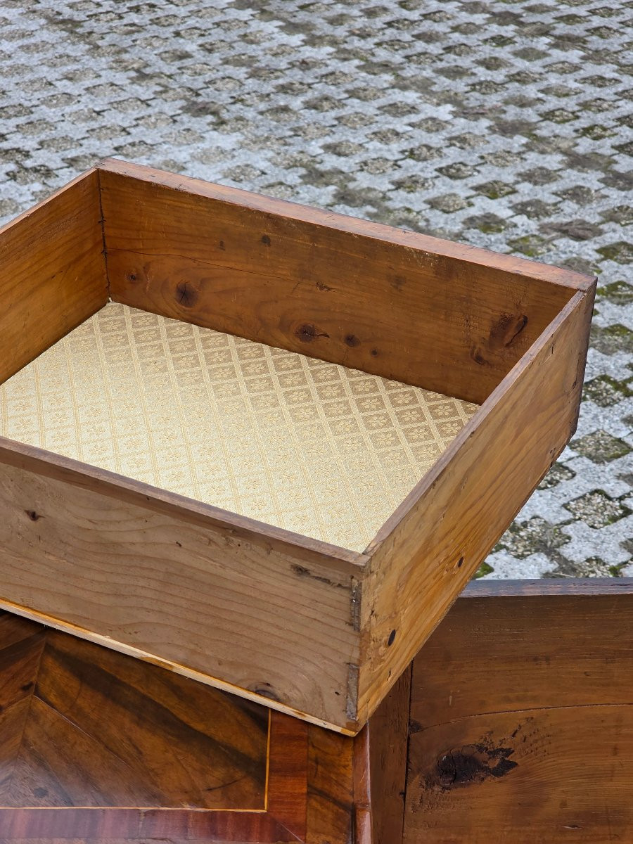 Comodino Luigi XVI in noce filettato, Lombardia, fine XVIII secolo-photo-5