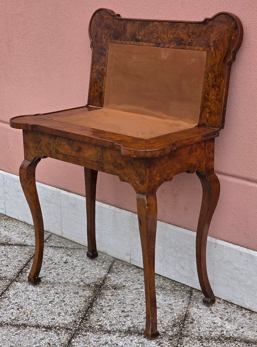 Tavolino da gioco emiliano Luigi XV in radica di olmo – prima metà del XVIII secolo-photo-3