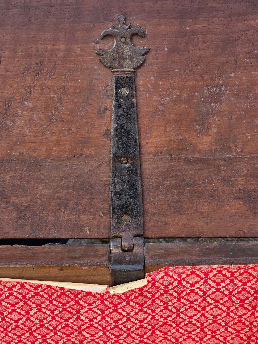 Cassapanca emiliana in noce intarsiato, fine XVII – inizi XVIII secolo-photo-4