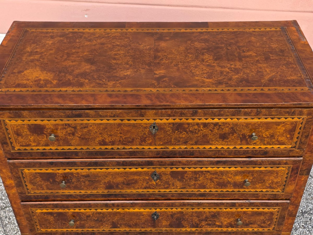 Comò veneto Luigi XVI lastronato in radica di noce e tuia, fine XVIII secolo-photo-2