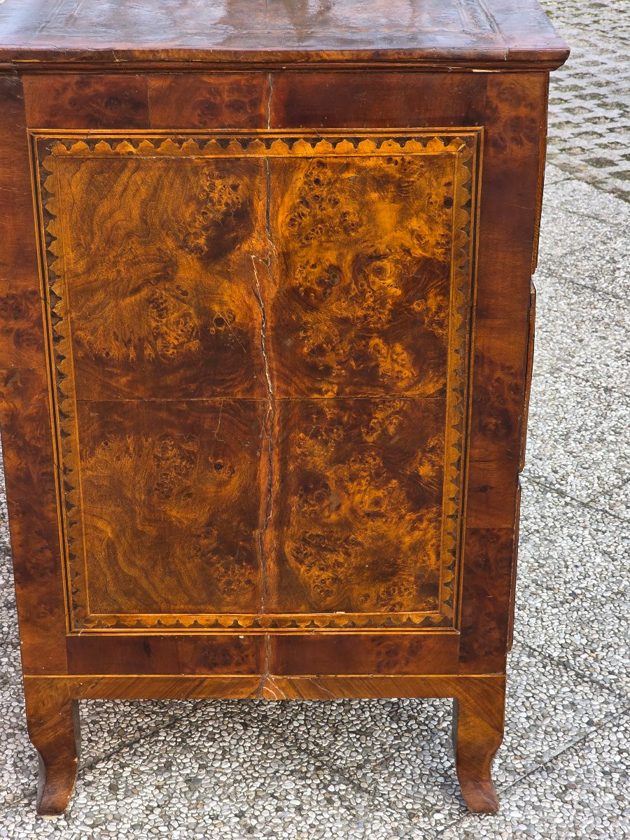 Comò veneto Luigi XVI lastronato in radica di noce e tuia, fine XVIII secolo-photo-2
