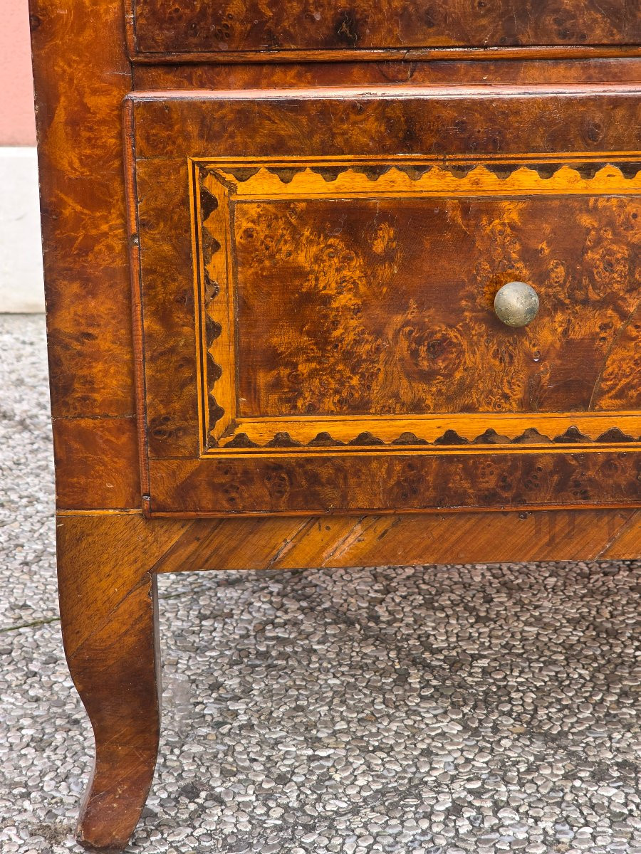 Comò veneto Luigi XVI lastronato in radica di noce e tuia, fine XVIII secolo-photo-8