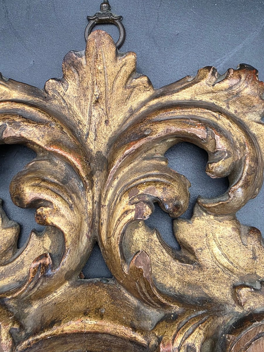 Cornice ovale Luigi XV intagliata e dorata, legno di cirmolo, Veneto-Emilia, XVIII secolo-photo-1