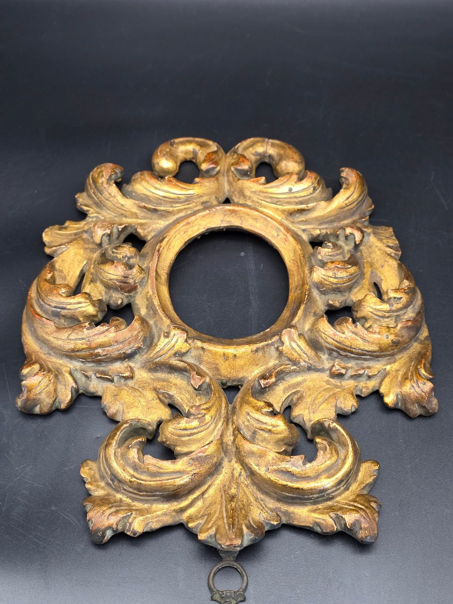 Cornice ovale Luigi XV intagliata e dorata, legno di cirmolo, Veneto-Emilia, XVIII secolo-photo-5
