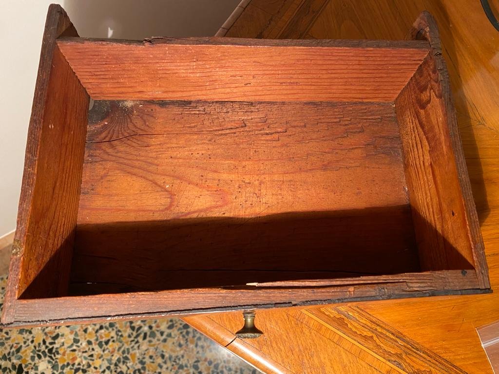 Ribalta veronese in radica, fronte mosso, scarabattolo interno, metà XVIII secolo-photo-2