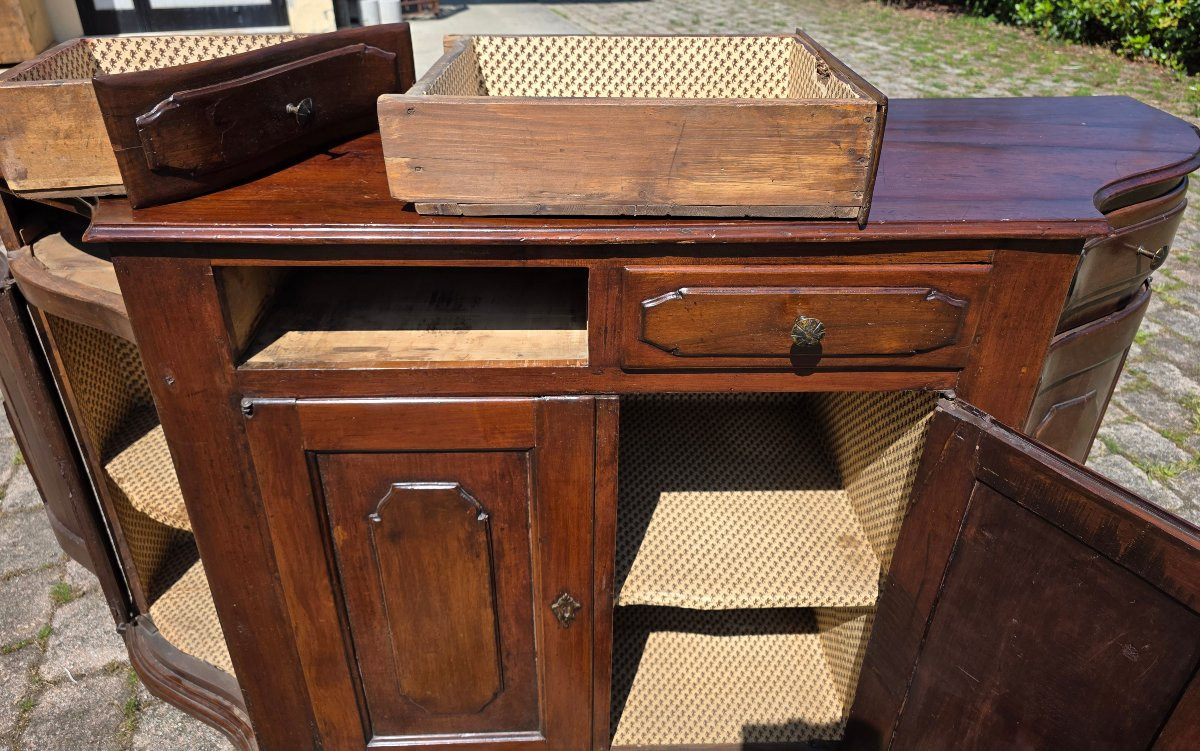 Credenza sagomata in noce massiccio, Nord Italia, influenza veneta, metà XIX secolo-photo-4