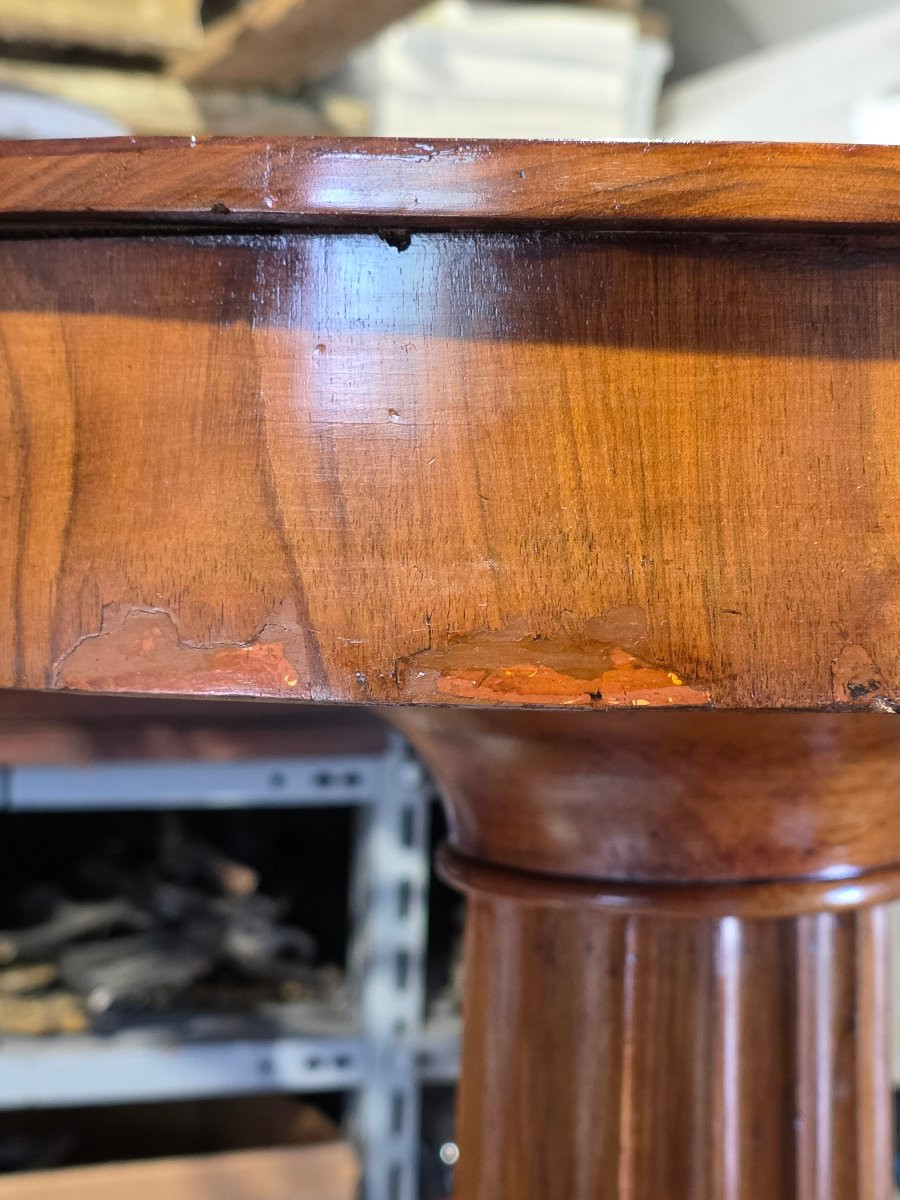 Tavolino rotondo in noce veneto con cassetto, XIX secolo-photo-1