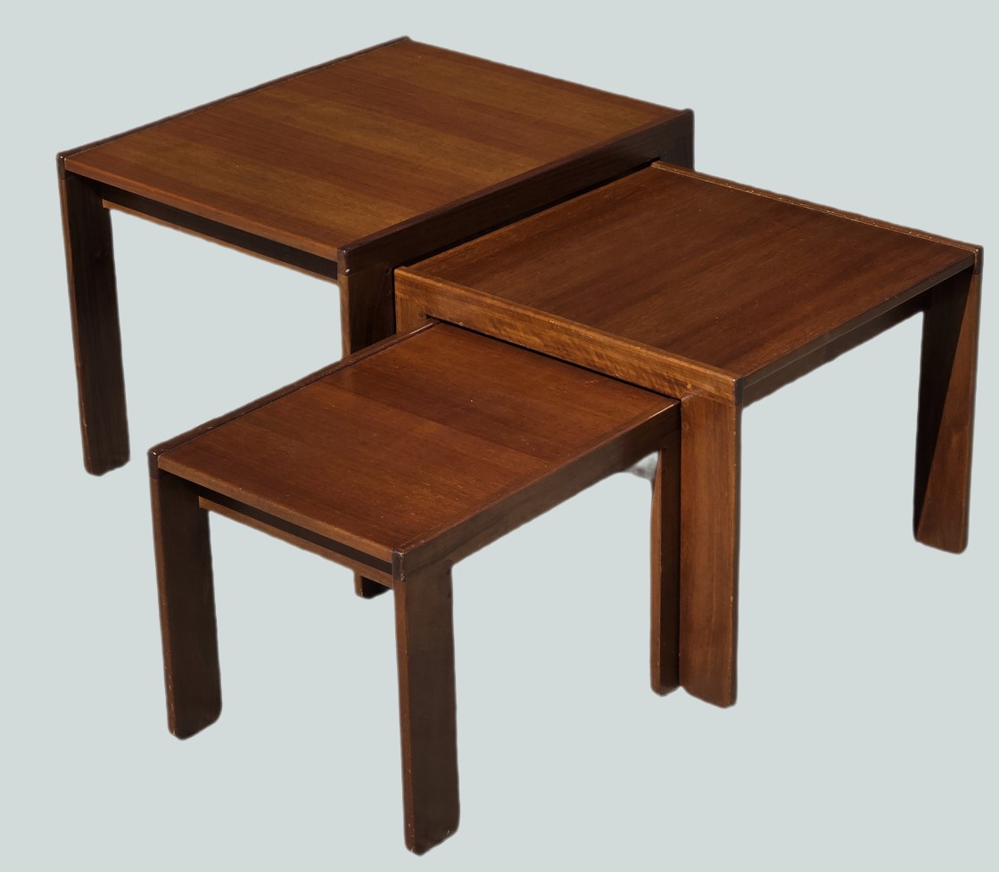Tavolini modulari modello 777 di Afra e Tobia Scarpa per Cassina – anni ’60