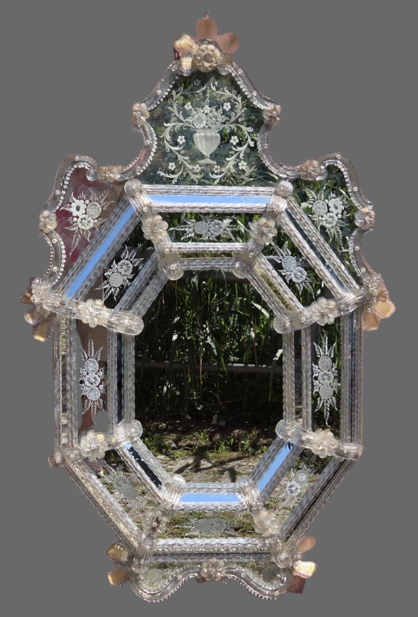 Grande specchiera veneziana in vetro di Murano inciso e molato, anni '50