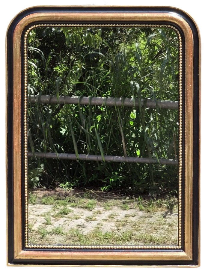Specchiera francese laccata nera e dorata a foglia oro, fine XIX secolo, cm 95 x 71