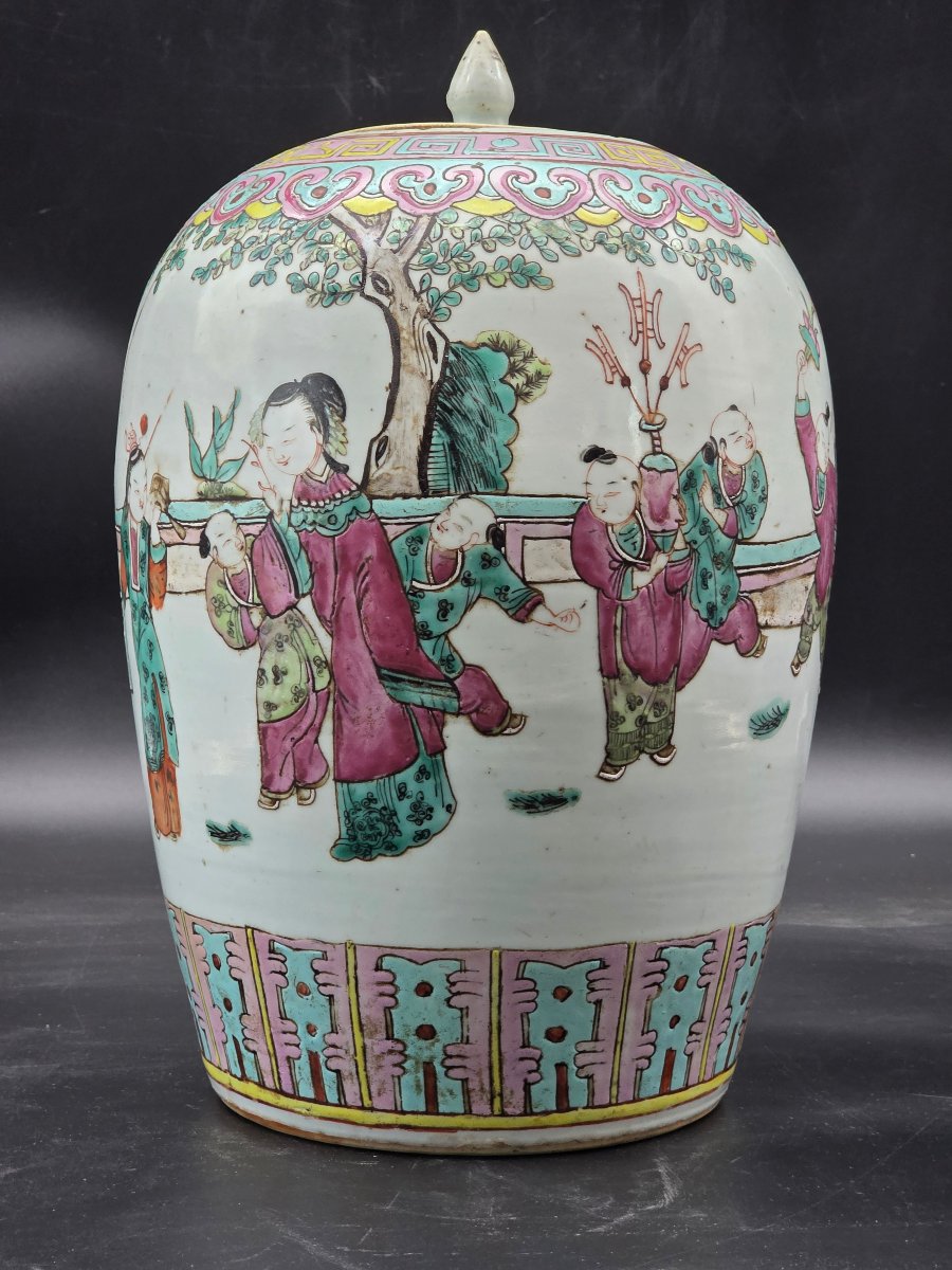 Grande vaso potiche cinese in porcellana dipinta con coperchio – prima metà XX secolo